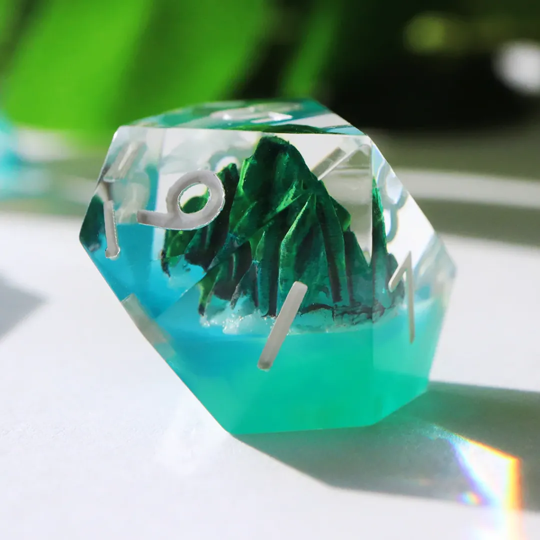 Critical Role The Shattered Teeth Dice Set- Dice And Dice Bags